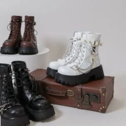 3 Colors Chains Ann PU Boots ON331