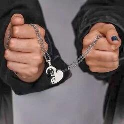 Cute Cat Couple Yin Yang Necklace Set EG608