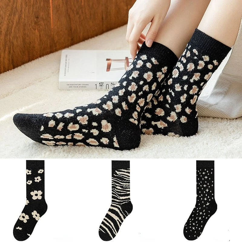 Fashion Harajuku Black Comfy Socks ON356 6 Fashion Harajuku Black Comfy Socks ON356 - Image 6
