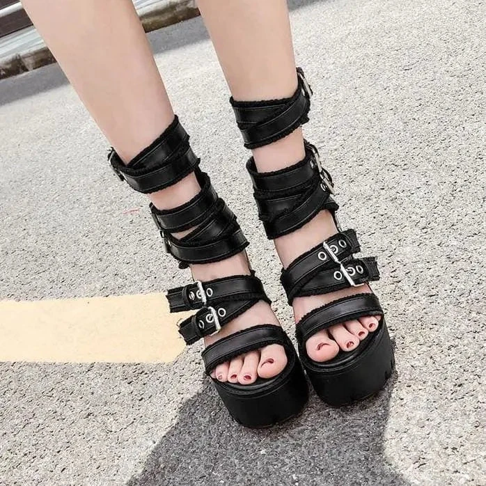 Gothic Gladiator Criss Cross Straps Platform Sandals EG0225 4 Gothic Gladiator Criss Cross Straps Platform Sandals EG0225 - Image 4