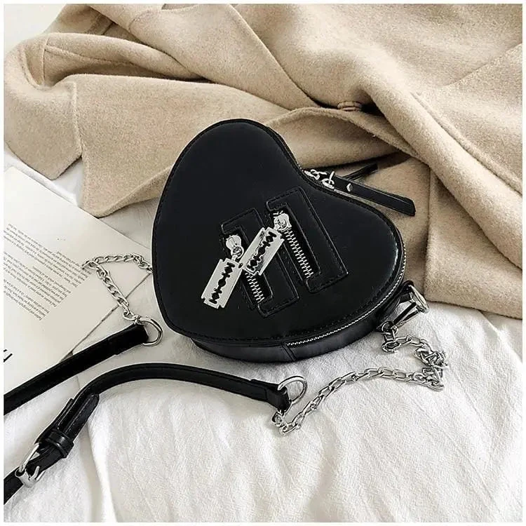 Gothic Heart Shaped Blade Zipper Chain Bag EG0446 6 Gothic Heart Shaped Blade Zipper Chain Bag EG0446 - Image 6