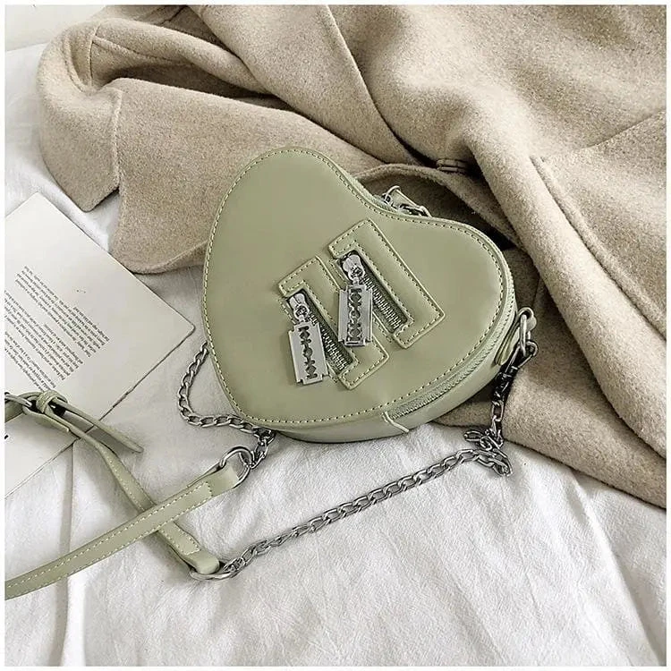 Gothic Heart Shaped Blade Zipper Chain Bag EG0446 14 Gothic Heart Shaped Blade Zipper Chain Bag EG0446 - Image 14