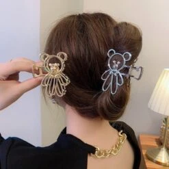 Kawaii Metal Bear Hollow Elegant Shark Clip EG16722