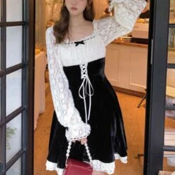 Korean Vintage Kawaii Lace Slim Elegant Retro Black Fairy Dress BE146
