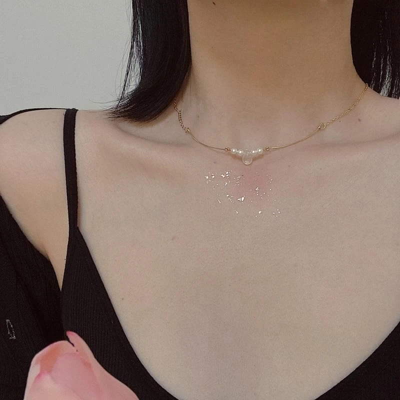 Minimalist Crystal Water Drop Pendant Necklace SP15650 2 Minimalist Crystal Water Drop Pendant Necklace SP15650 - Image 2
