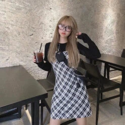 Pure Color Hollow Out Round Neck Short Sweatshirt EG0530 -EgrilDoll Fashion Outlet Store pure color hollow out round neck short sweatshirt eg0530 967